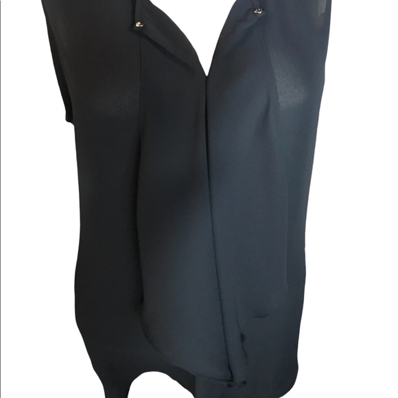 NWT VAN HEUSEN Navy Blue Sleeveless Blouse SIZE L - Picture 2 of 6